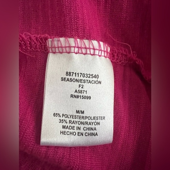 Bongo tee top pink lots of rhinestones and sparkles.  Size M/M. - Picture 4 of 7